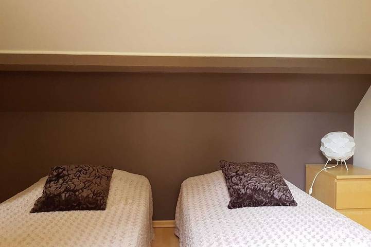 Location de vacances pour 6 personnes, avec terrasse et jardin, animaux acceptés à La Rivière-Saint-Sauveur - 3