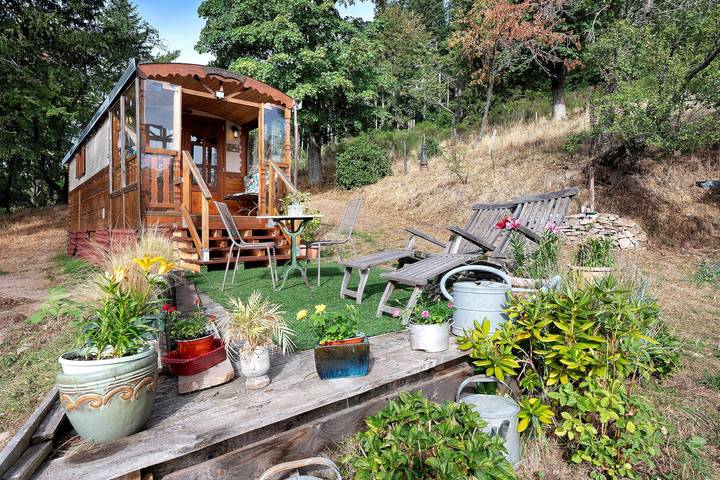 Location de vacances pour 3 personnes, avec Jardin à Fréland