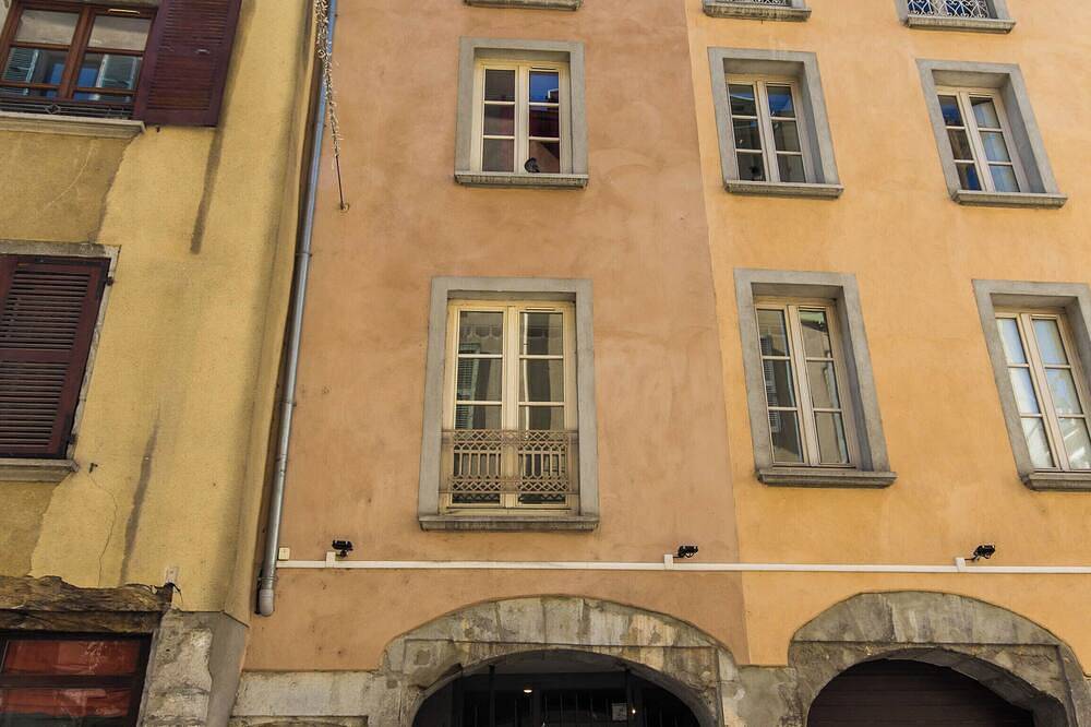 Entire apartment, Small, cozy sup apartment in Grenoble, Isère