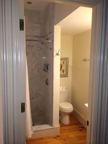 Loft for 5 Guests in Boston, Massachusetts, Picture 4