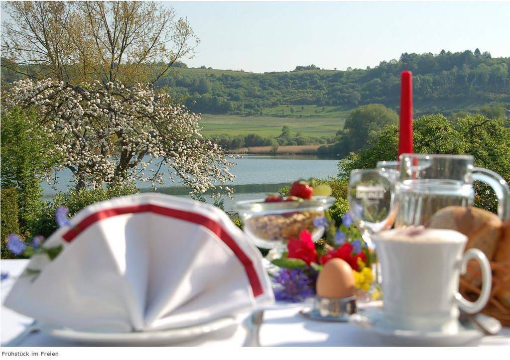 Cafe Maarblick in Schalkenmehren, Vulkaneifel