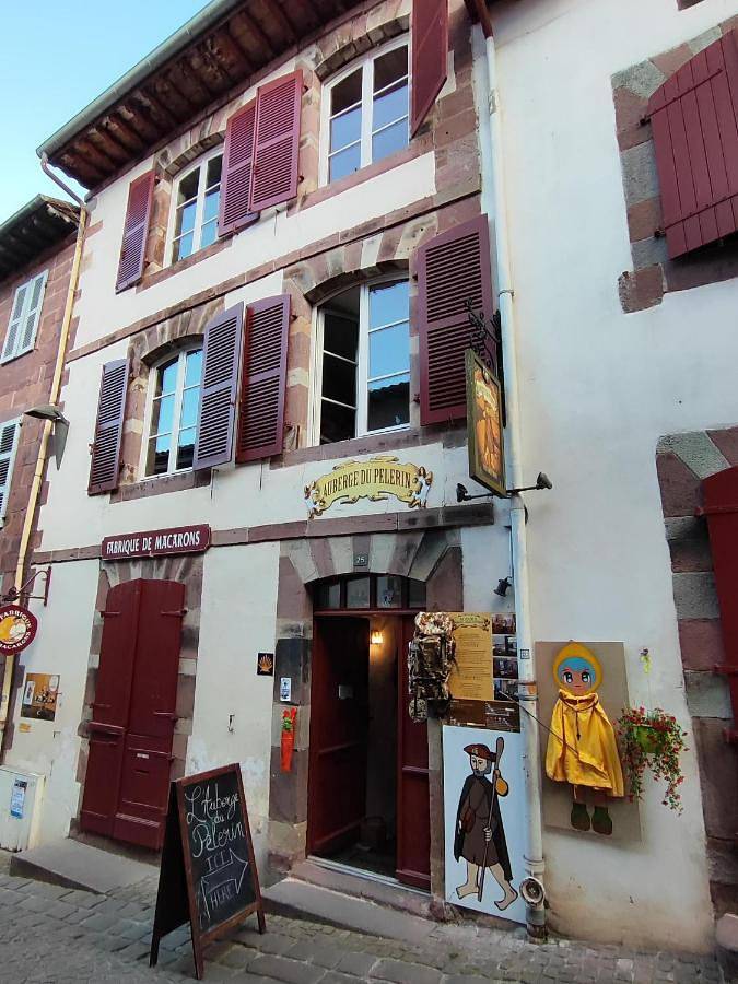 Auberge du Pèlerin Gîte de charme en pierre avec vue sur les montagnes in Saint-Jean-Pied-de-Port, Région de Bayonne