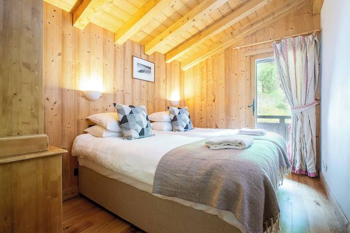 Sci in sci fuori chalet. Ottima posizione sul Pleney. 5 camere da letto per 10 persone. in Morzine, Les Portes du Soleil