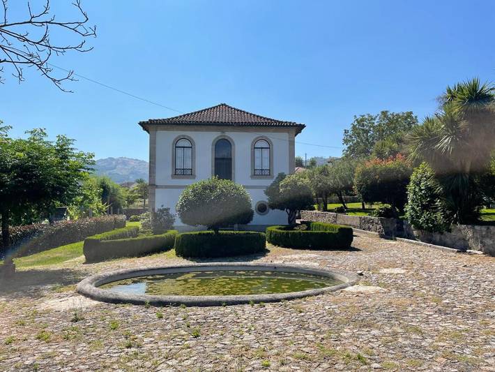 Casa de férias para 10 pessoas, com vista e jardim e ainda piscina, com animais de estimação em Cabeceiras de Basto (Cidade)