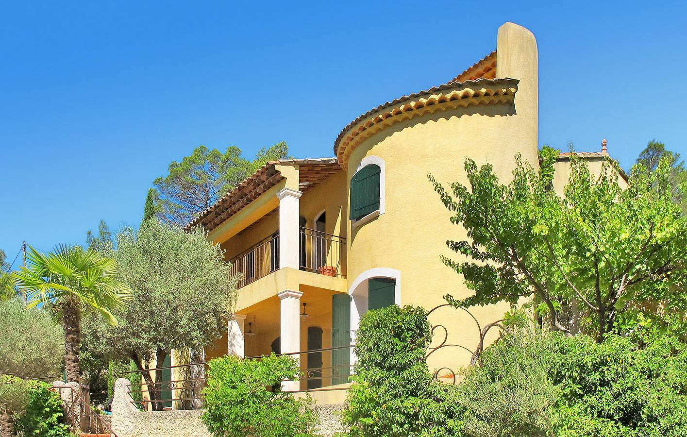 Appartement confortable de 250 m2 avec climatisation, piscine, parking et WiFi in Correns, Région de Brignoles