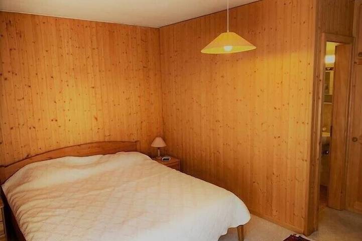 Ganze Wohnung, Aussen : Wohnung für 6 Personen, im Zentrum des Dorfes gelegen, Balkon -.​Innen : ca. 120 m2, Wohnzi in Saint Luc, Anniviers