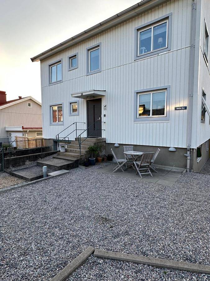 Ferienwohnung für 4 Personen, mit Balkon und Ausblick in Strömstad - 3