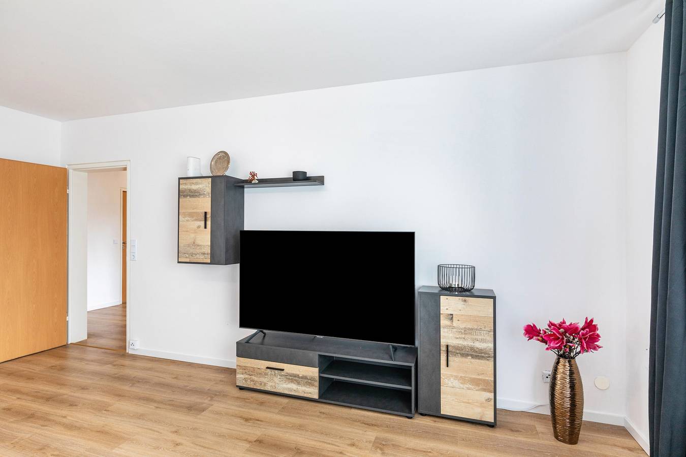 Ganze Wohnung, Ferienwohnung 'Bruchköbel 2 auch Für Monteure' mit Balkon und Wlan in Bruchköbel, Main-Kinzig-Kreis