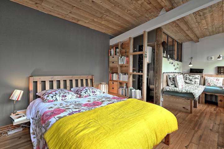 Cabane „Petit Bouddha“ mit Bergblick und privater Terrasse in Arrien-en-Bethmale, Parc naturel régional des Pyrénées ariégeoises