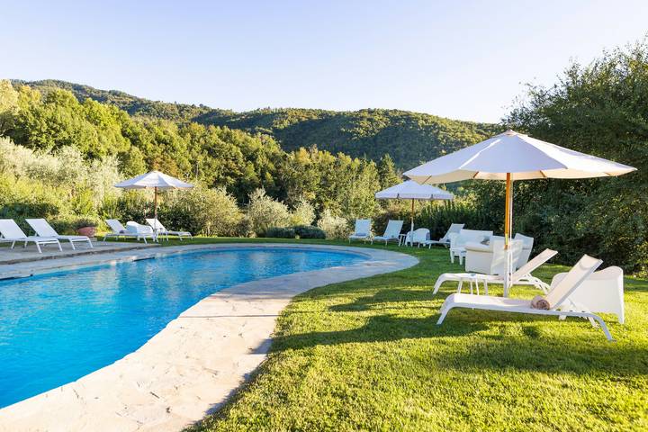 Appartamento per 6 persone, con giardino e terrazza in Londa