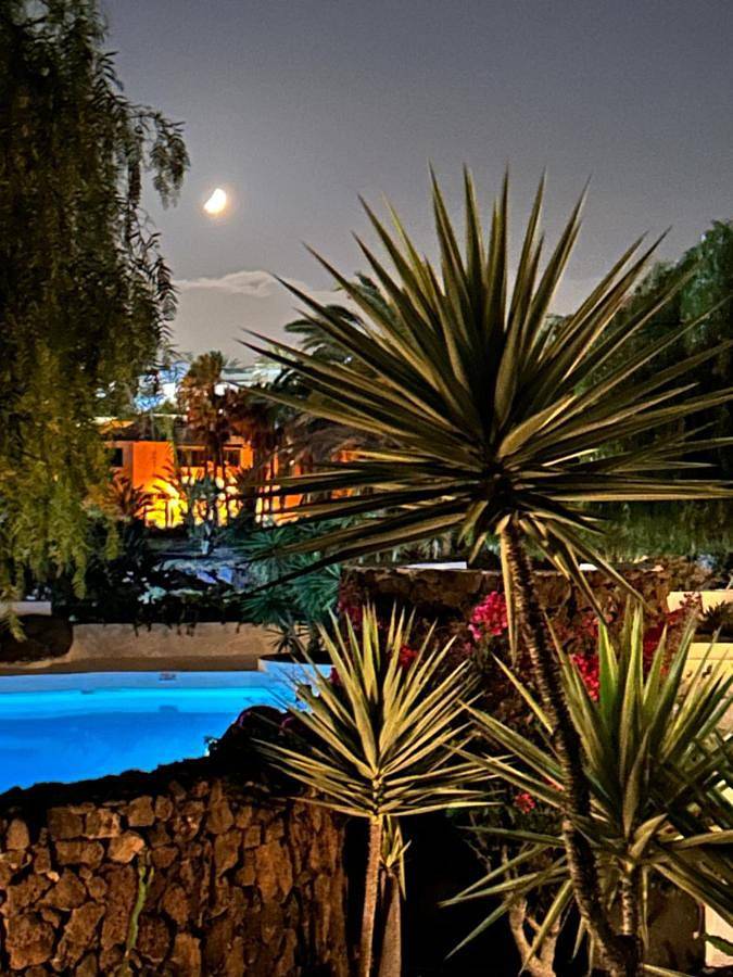 Appartement de vacances pour 2 personnes, avec terrasse et vue ainsi que piscine et jardin - 1