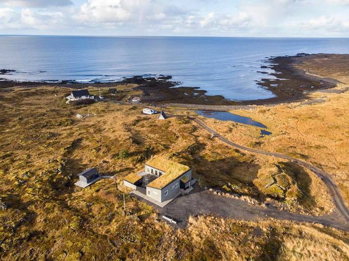 Villa for 6 people, with Terrace and Yard as well as View in Iceland