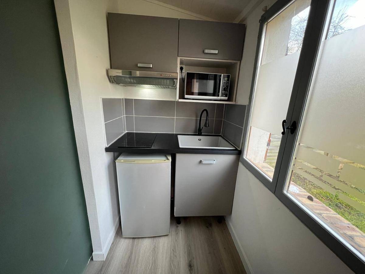 Appartement entier, Mini House in Boussy-Saint-Antoine, Essonne