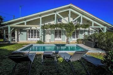 Villa pour 10 personnes, avec jardin et terrasse à Andernos-les-Bains