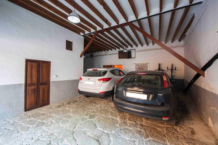 Finca für 8 Personen, mit Balkon und Terrasse sowie Garten und Ausblick in Caimari - 4