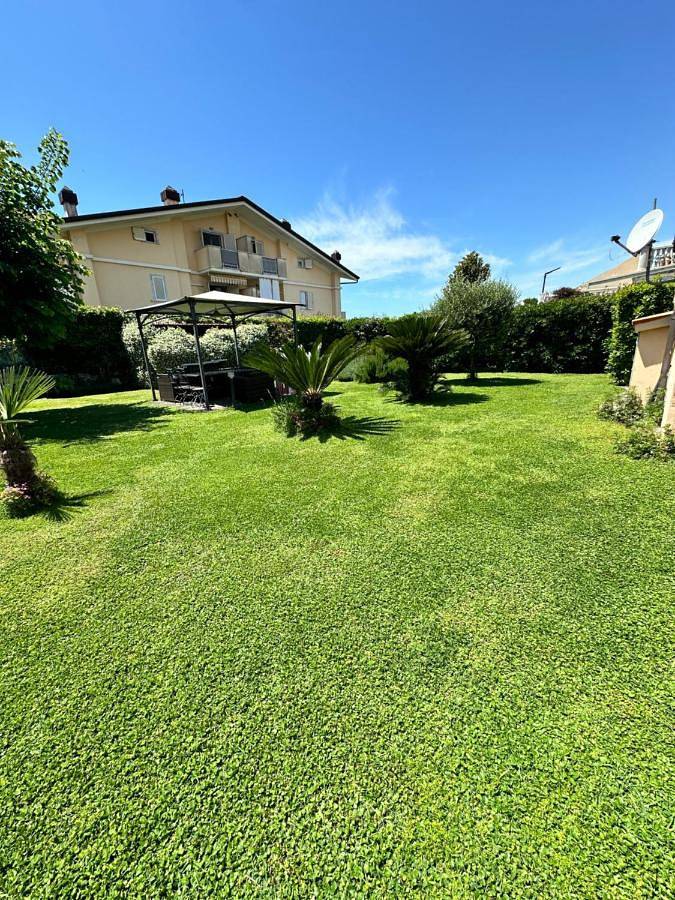 Apartamento de vacaciones para 5 personas, con jardín y piscina, Se admiten mascotas - 1