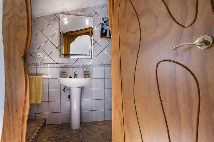 Charmantes Stadthaus 7 Personen mit großer Terrasse und Patio in Jimera de Líbar, Málaga Provinz