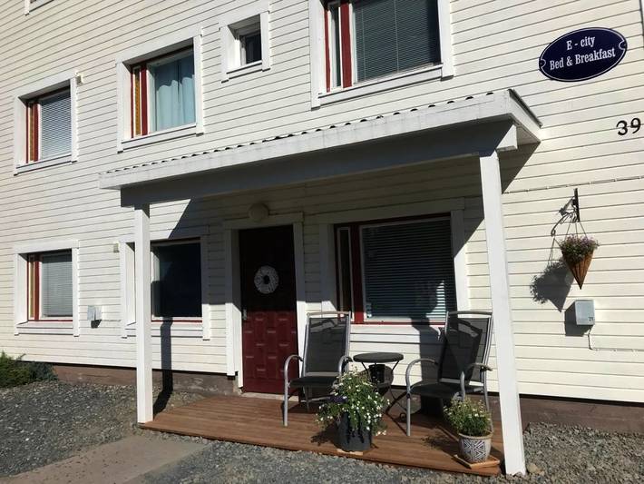 Chambre d’hôte pour 2 personnes, avec terrasse et jardin dans Laponie - 3