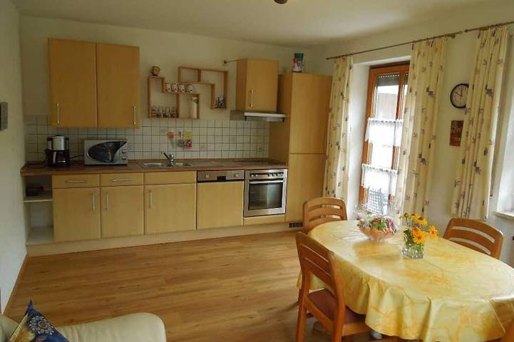 Ferienwohnung für 4 Personen, mit Sauna und Balkon in Neunburg vorm Wald