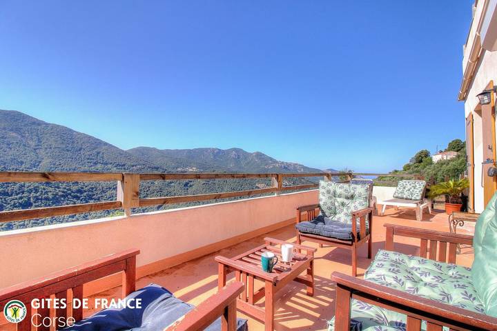 Gîte per 7 persone, con panorama e giardino nonché sauna, con animali domestici - 1