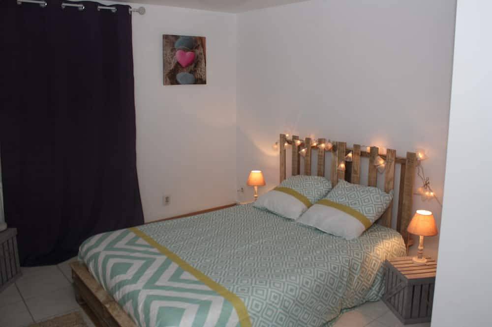 Appartement entier, Grand Appartement cosy et calme avec cour. (100m2) in Le Petit-Quevilly, Région de Rouen
