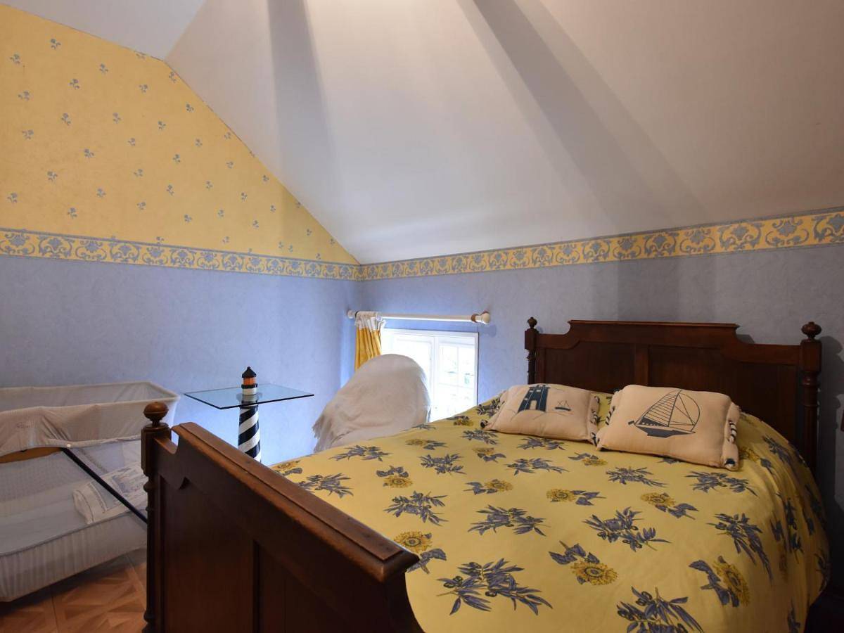 Five-Bedroom Holiday Home in Englancourt, Aisne