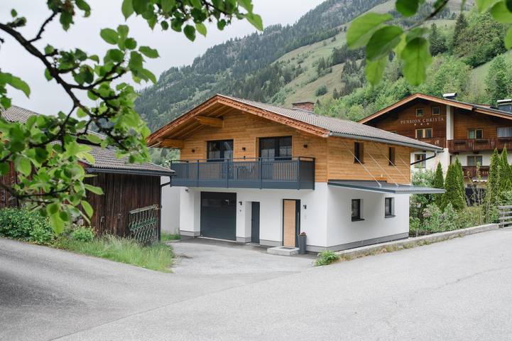 Ferienwohnung für 6 Personen, mit Balkon und Terrasse sowie Garten in Rauris - 4