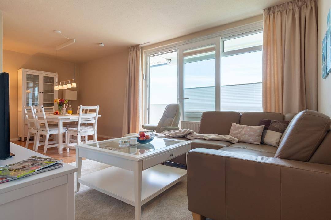 Ganze Wohnung, Ferienwohnung P.01.07 im Ferienpark Heiligenhafen mit Balkon, Binnenseeblick, 2 Schlafzimmern und Küche. 55 m² Familienwohnung mit Stellplatz inklusive in Heiligenhafen, Ostholstein
