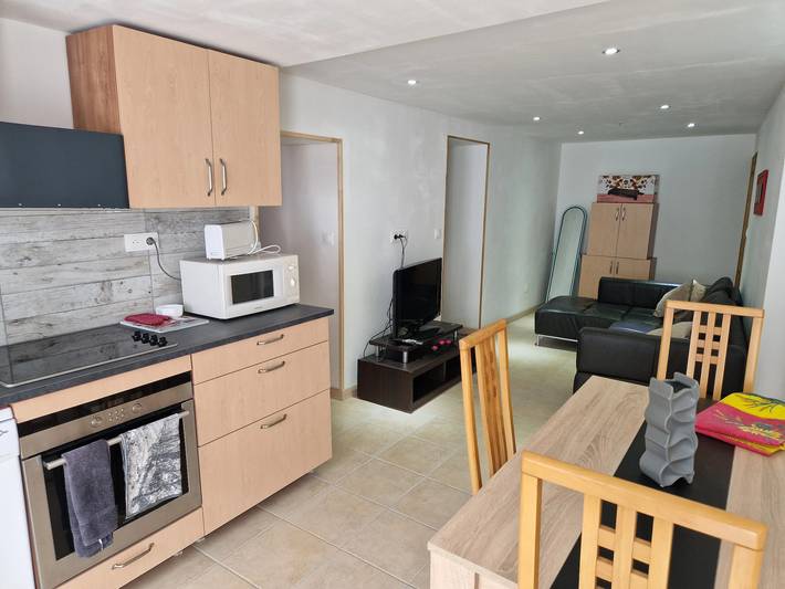 Gîte pour 6 personnes, avec terrasse dans Begnécourt