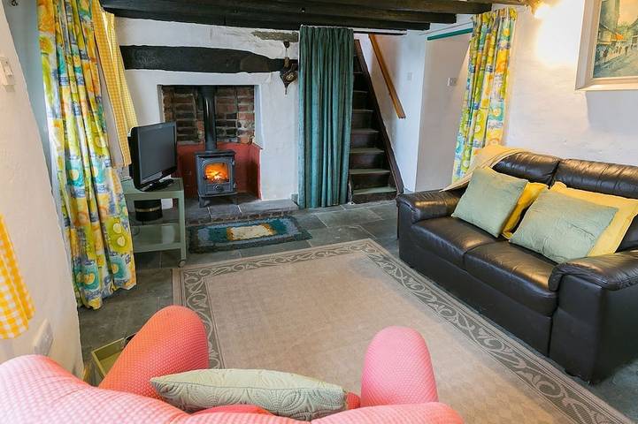 Holiday rental for 2 people in Rhoscolyn