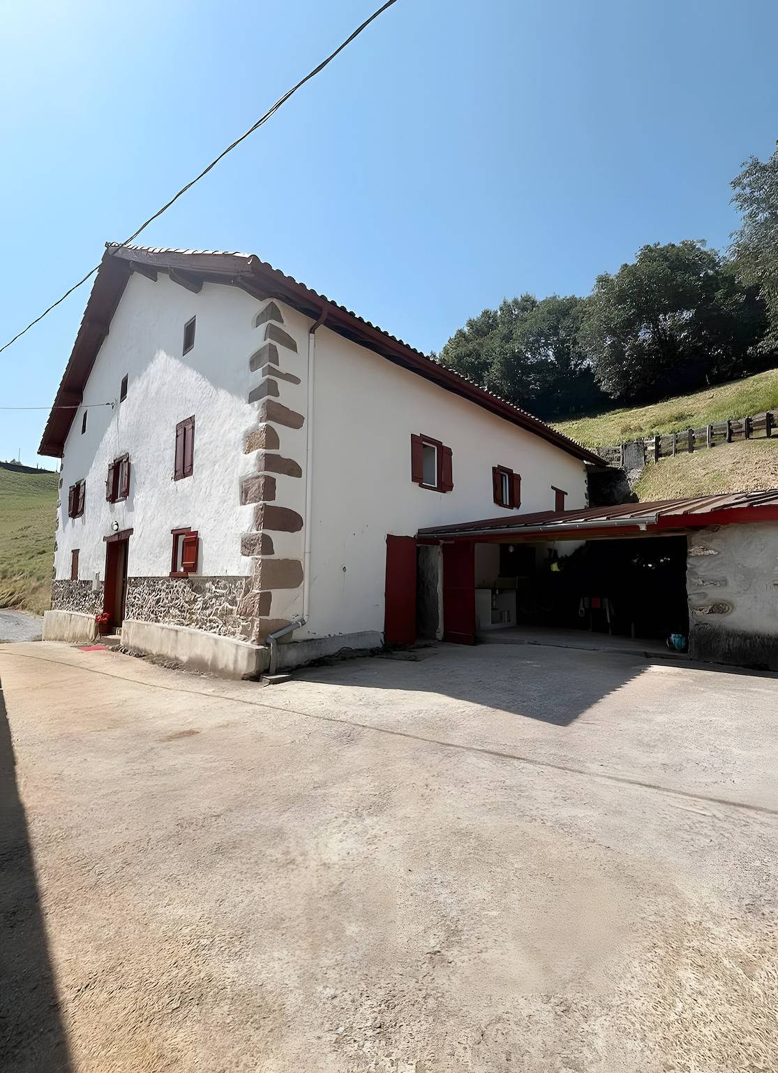 Holiday Home 'Maison Basque Au Milieu Des Prés' in Urepel, Bayonne region
