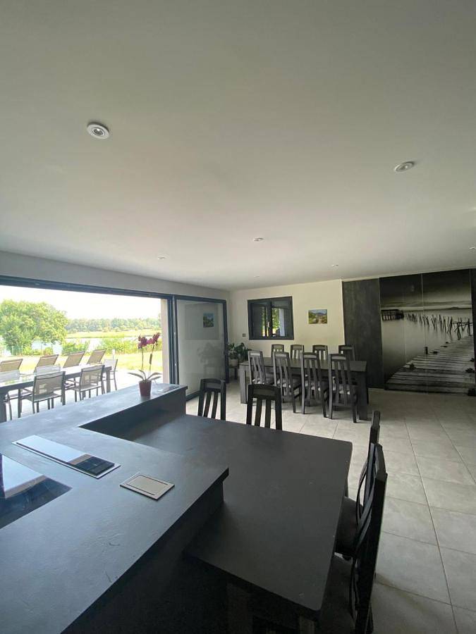 Location de vacances pour 4 personnes, avec Terrasse ainsi que Jardin et Vue à Lamarche-sur-Saône