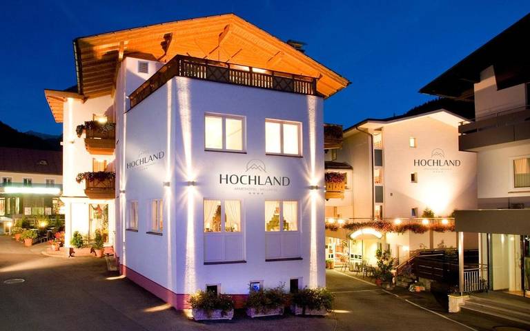 Ferienwohnung für 8 Personen, mit Balkon und Terrasse sowie Pool und Sauna in Nauders