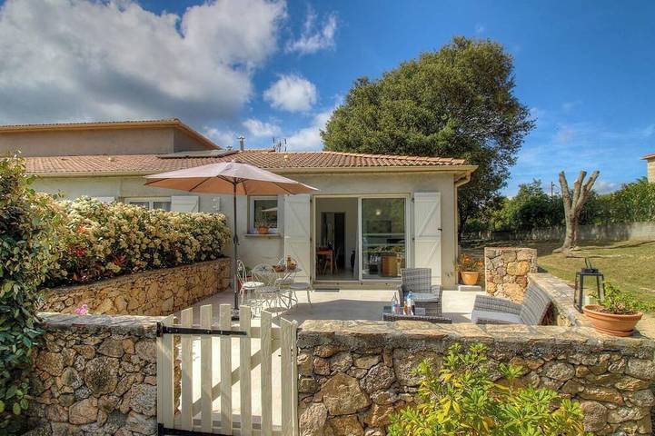 Location de vacances pour 2 personnes, avec jardin à Foce