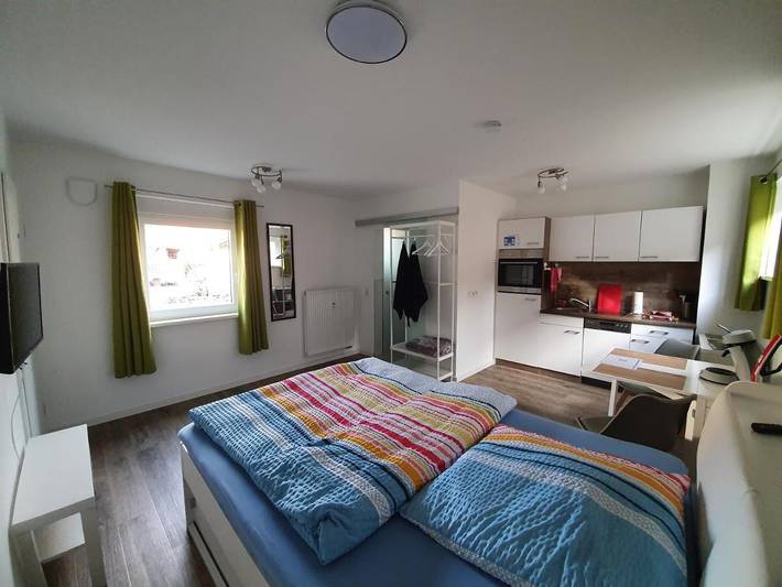 Ferienwohnung für 2 Personen, mit Garten und Ausblick