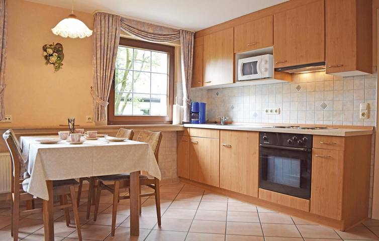 Ferienwohnung für 4 Personen, mit Terrasse und Garten im Sauerland - 3