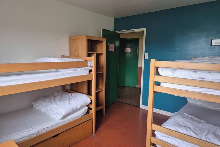 Location de vacances pour 42 personnes, avec jardin à Évreux - 2