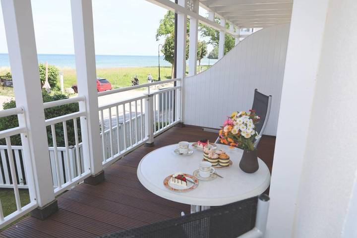 Villa für 4 Personen, mit Seeblick und Balkon sowie Ausblick, mit Haustier in Binz