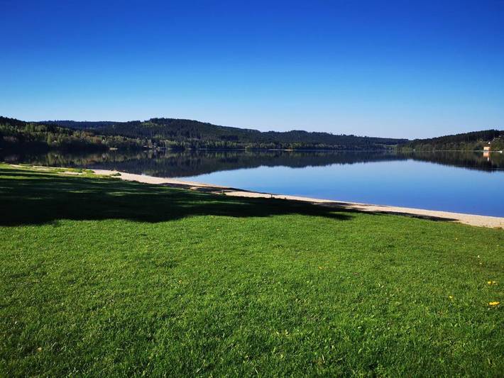 Ferienwohnung für 6 Personen, mit Pool und Seeblick sowie Garten und Ausblick in Lipno - 3