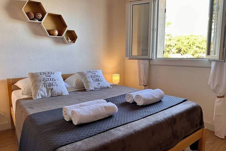 Villa pour 6 personnes, avec terrasse à Borgo - 4