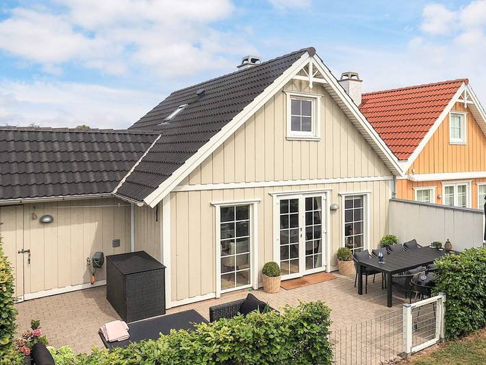 Ferienhaus für 8 Personen, mit Balkon und Terrasse sowie Garten und Sauna in Middelfart