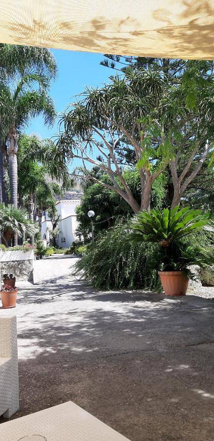 Cocos Park Ischia in Panza, Forio