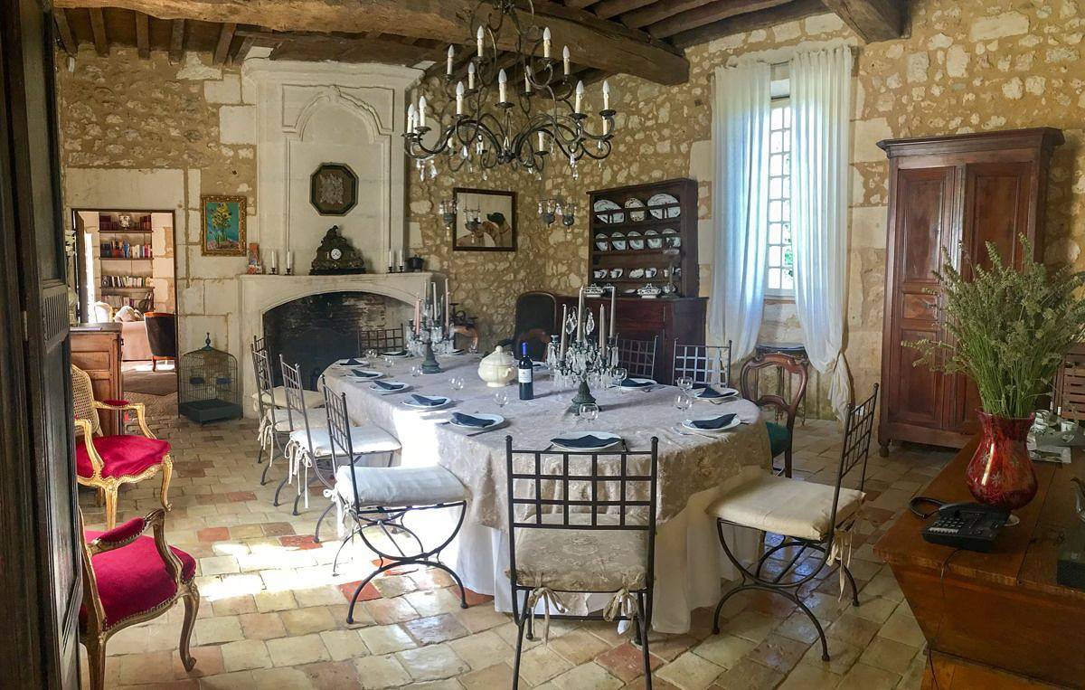 Château pour 14 personnes avec piscine in Saint-Martin-des-Combes, Périgord Pourpre