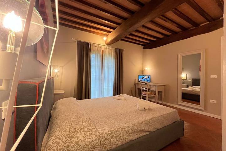 Villa Ludovica with private pool, Borgo del Silenzio in Lajatico, Pisa e dintorni