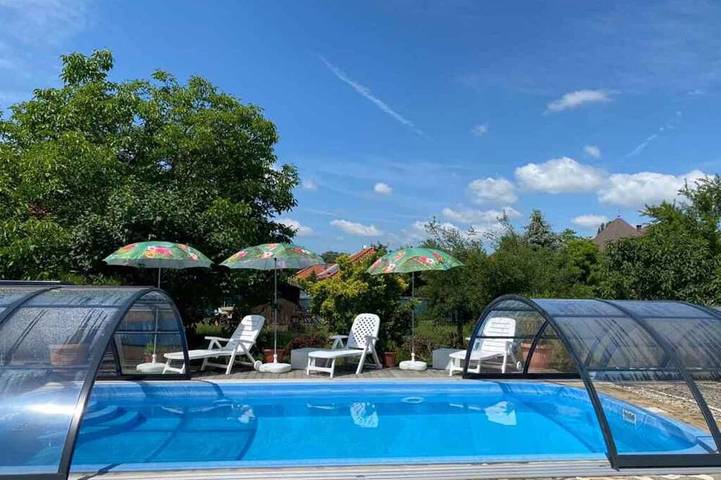 Ferienhaus für 12 Personen, mit Garten und Balkon