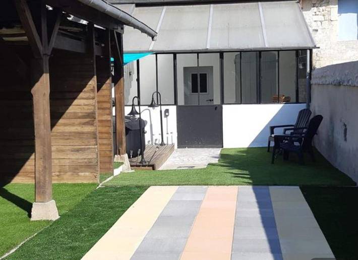 Location de vacances pour 2 personnes, avec Jacuzzi ainsi que Terrasse et Sauna à Tavant