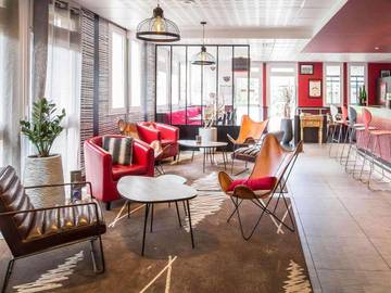 Hôtel pour 2 personnes, avec jardin ainsi que vue et piscine à Valbonne