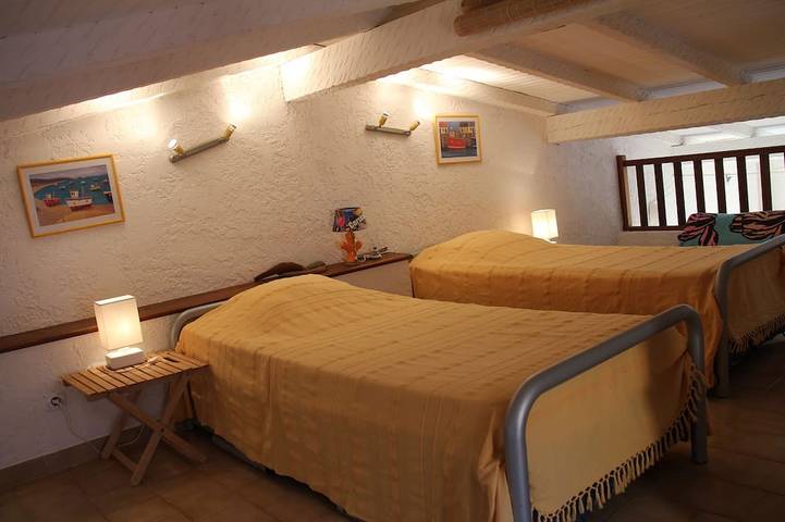 Gîte pour 6 personnes, avec balcon à Calcatoggio - 2