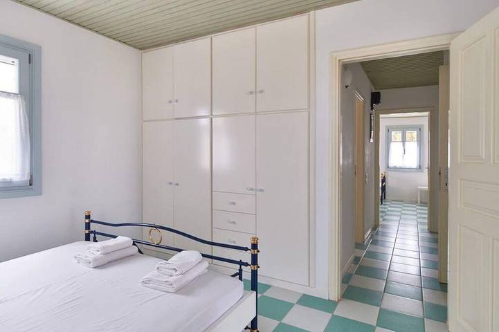 Santa Maria Villa in Paros in Paros