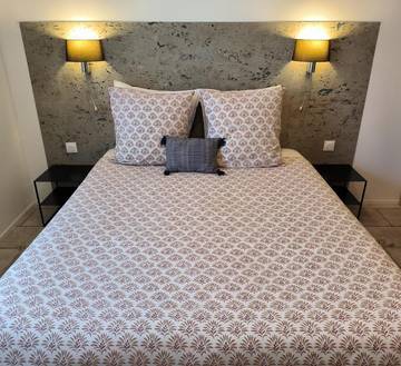 Gîte pour 4 personnes, avec jardin à Saint-Laurent-des-Vignes